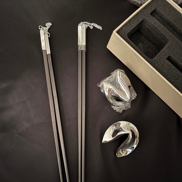 Fortune cookie chopstick set. - Picture 9 of 13